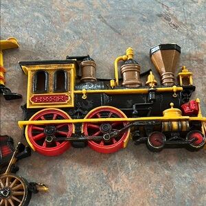 Vintage Homco plastic wall plaques made in USA in 1975. Good vintage condition